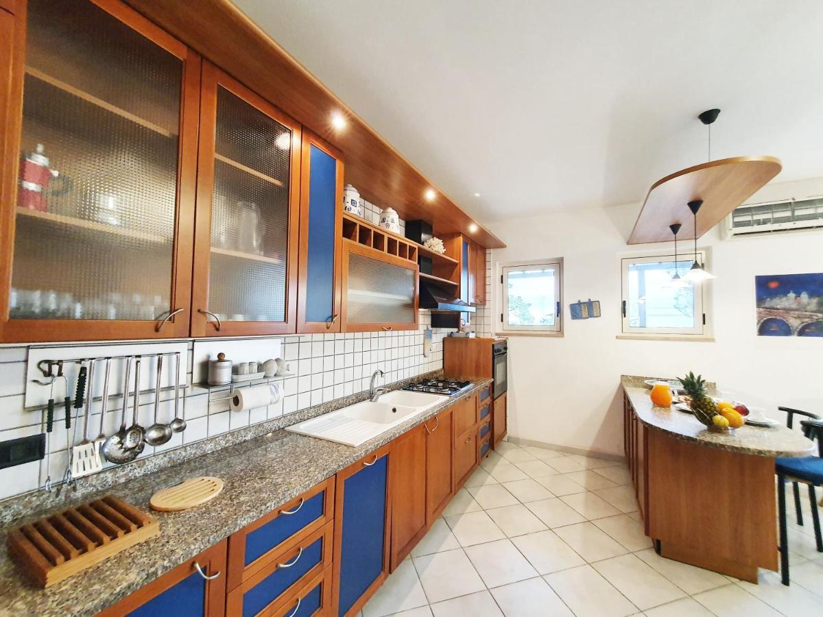 Villa Maria Санта Чезареа Терме Екстериор снимка